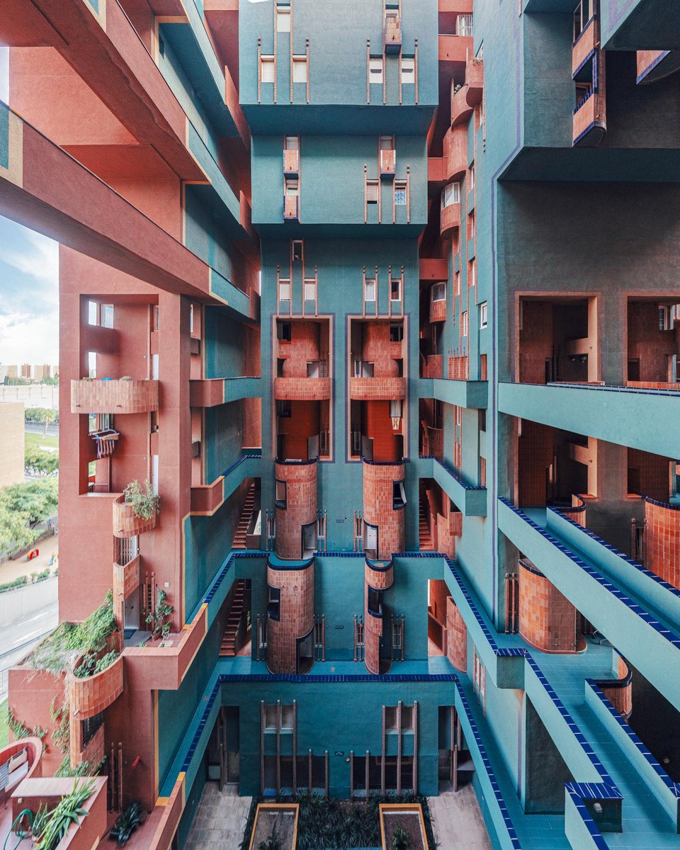 OchiengVive's tweet photo. What if an apartment building felt more like a small city than a block of flats?
Completed in 1975 on the outskirts of Barcelona, Walden 7 challenged everything people thought they knew about residential design. More than 50 years later, Walden 7 remains a global case study in BE https://t.co/UiDm2OOB3f