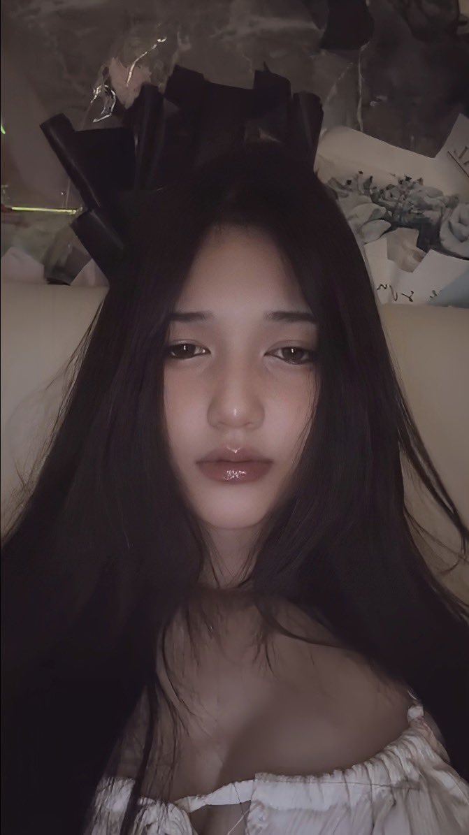 Tepiyh9e's tweet photo. Sl make up ng https://t.co/oMkeIJihxS