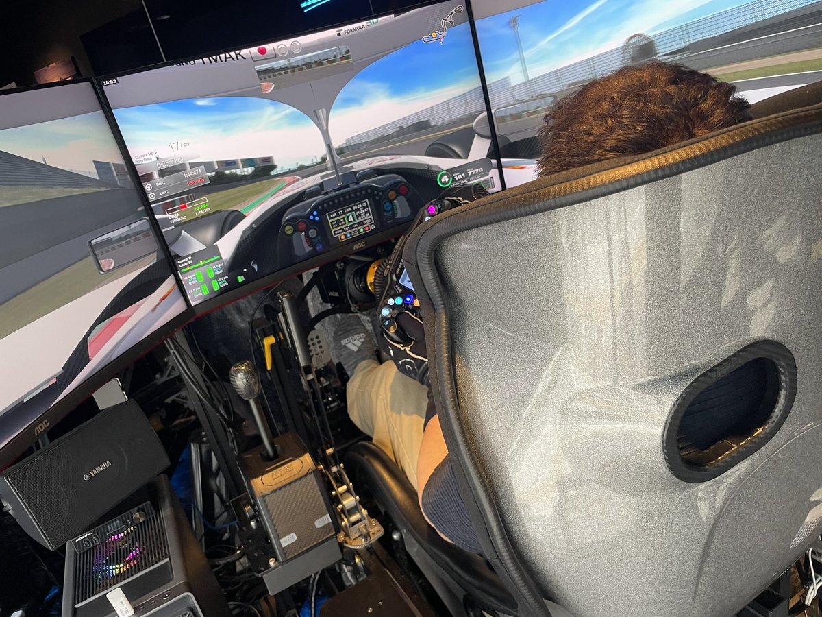 GRST_ZRTokyo's tweet photo. 浅草のレーシングシミュレーターショップ
GRACETRACK ZENKAIRACING TOKYO
#Sformula 富士も鈴鹿も走り放題🏎️💨
リアルの決勝はもう間も無く…!!🔥
店舗は22:00まで空いてますので是非🙌
当日予約は☎️03-6231-7220まで!
#GRACETRACK #ZENKAIRACING
#浅草 #レーシングシミュレーター #iRacing https://t.co/T5JtNREMe2