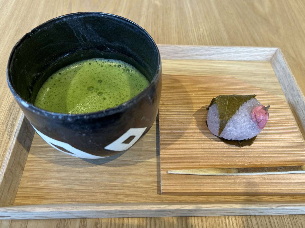 ns_sado's tweet photo. こんにちは！N高グループ茶道同好会です🍵

私たちは通信制高校の同好会なので、ネットの高校ならではの形で活動しています！

「それじゃあ普段はどんなことをしているの？」と思った方へ！
次回から、私たちの活動内容を少しずつ紹介していきます📷

#N高グループ #茶道 https://t.co/OJhM4u9x7l