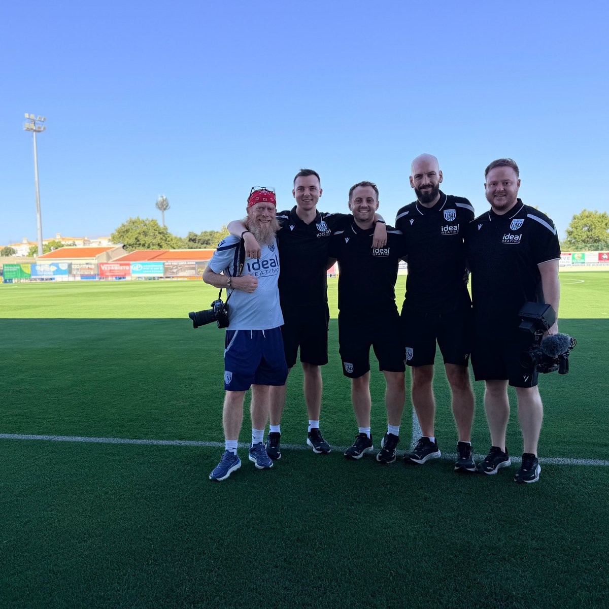Se4nWatts's tweet photo. Pre-season in Portugal 🇵🇹💙 https://t.co/eoJrDu3erD