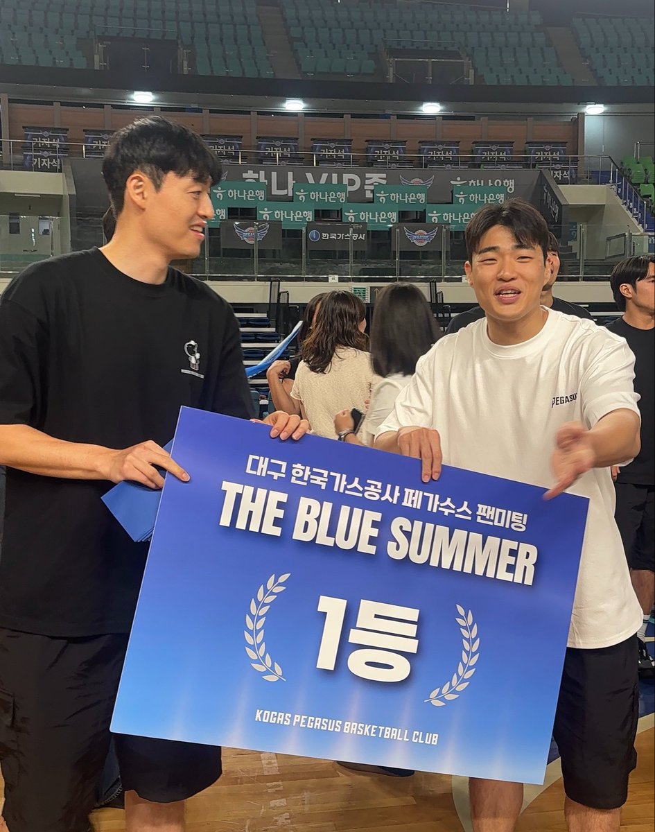 odwioa's tweet photo. Team성우승욱 1등 !!!!🥇🥇💙💙 https://t.co/HTEwUAHXQr