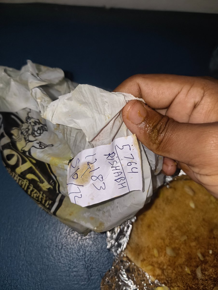 updateeducatio's tweet photo. @SwiggyCares I am waiting for your response. @Swiggy 
@SwiggyCares  pls look this matter. @IRCTCofficial @irct https://t.co/fHRIEgaVhG