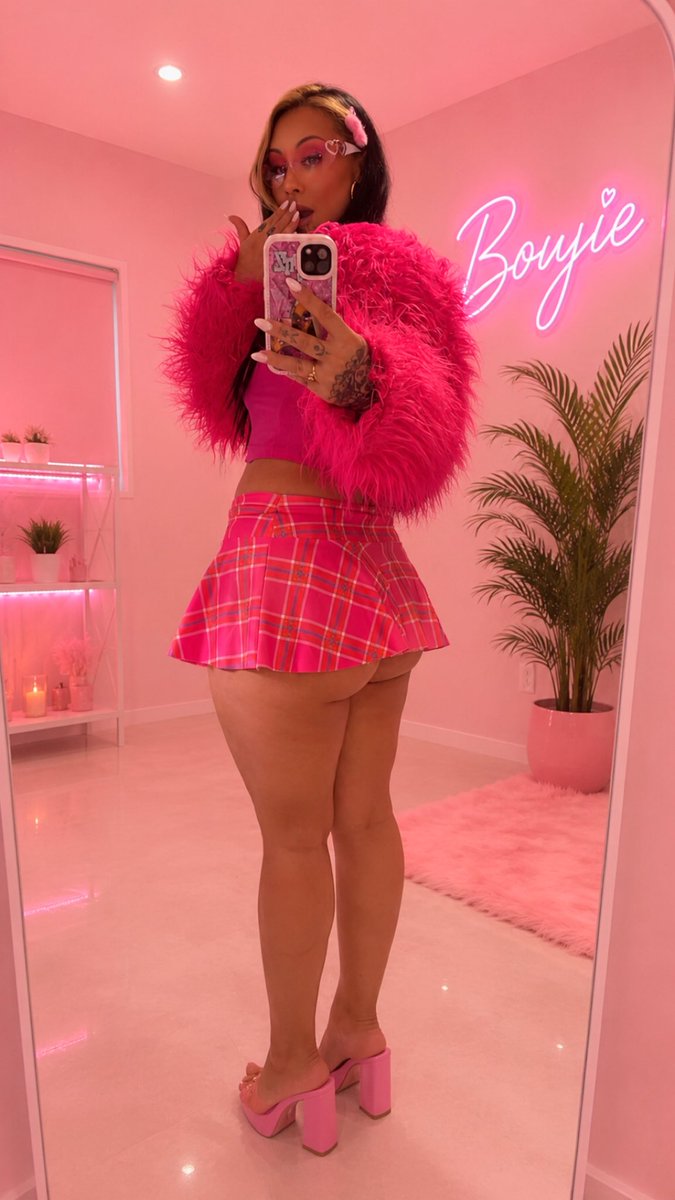 boujie_dragon's tweet photo. Where my 🍑 eaters at? 👀 https://t.co/05nXU32uwL