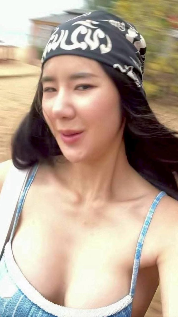 eiei_9_'s tweet photo. นุ่น​ อยากฟังเสียงครางจัง https://t.co/xdOx814FdT