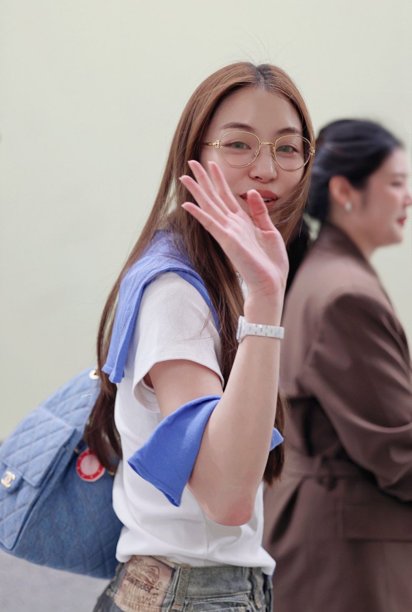 HiSandy_lolo's tweet photo. They’ve arrived🥺🩵

#AuraBangkokClinicxLenaMiu
#LenaMiu #ลีน่าหมิว https://t.co/FKt1OrBK0C