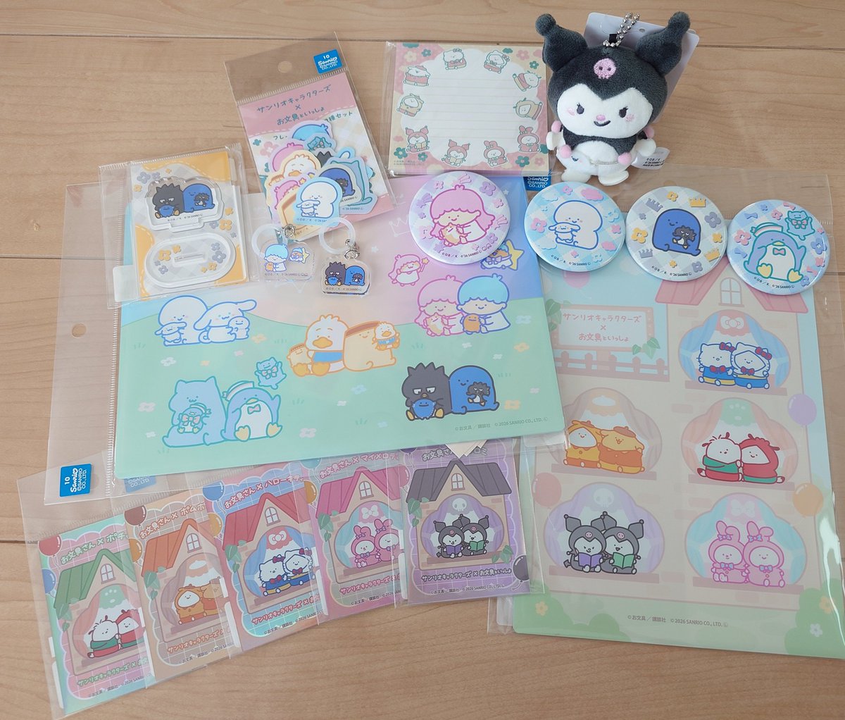 kunta_Tokyo's tweet photo. サンリオコラボ行ってきました੭ ᐕ)੭*⁾⁾
実物の可愛さ倍増ぱわわ〜に負けて、予定外のお迎えしちゃいましたwww
Webで予約中のぬい達も、かわいくて
お迎え検討中(̨̡ ⸝⸝.ˬ.⸝⸝ )̧̢
#お文具の談話室 https://t.co/Hz1Gssdujx