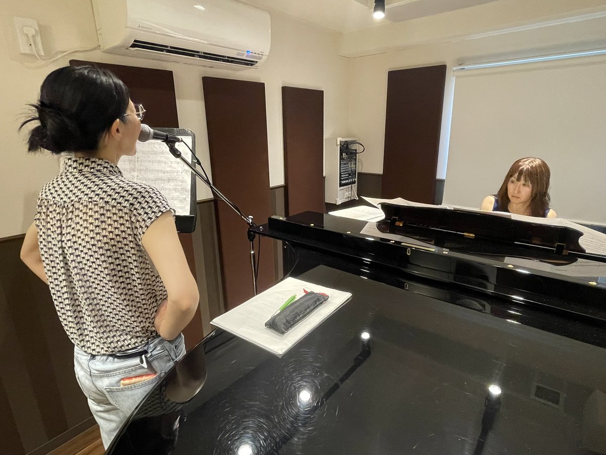 Mina_PianoWorks's tweet photo. 窪田ミナPiano Works Vol.3
～ Echoing Silence ～
スペシャルゲスト 広橋涼(Vo)

2026年9月19日（土）
開場 15:00 ／ 開演 16:00
会場 イタリア文化会館東京 ホール

今日は広橋涼さんとリハーサル🎵
先ずはARIA曲のおさらい🎹

これから新曲のリハもやります💫

#窪田ミナ #広橋涼 #ARIAカンパニー https://t.co/f98yfwfOcU