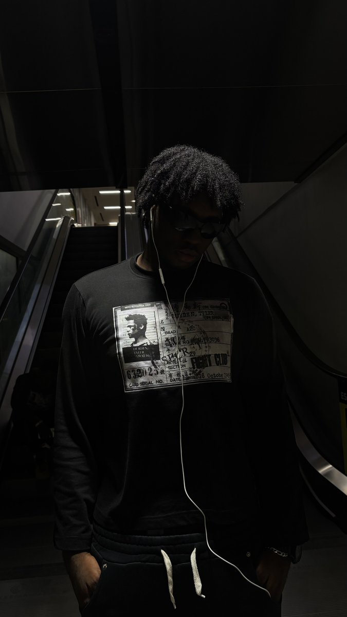uziibot's tweet photo. Drop day today. God bless da work of my hands 🤲🏿. 8pm tn https://t.co/JCT48wm4Pe