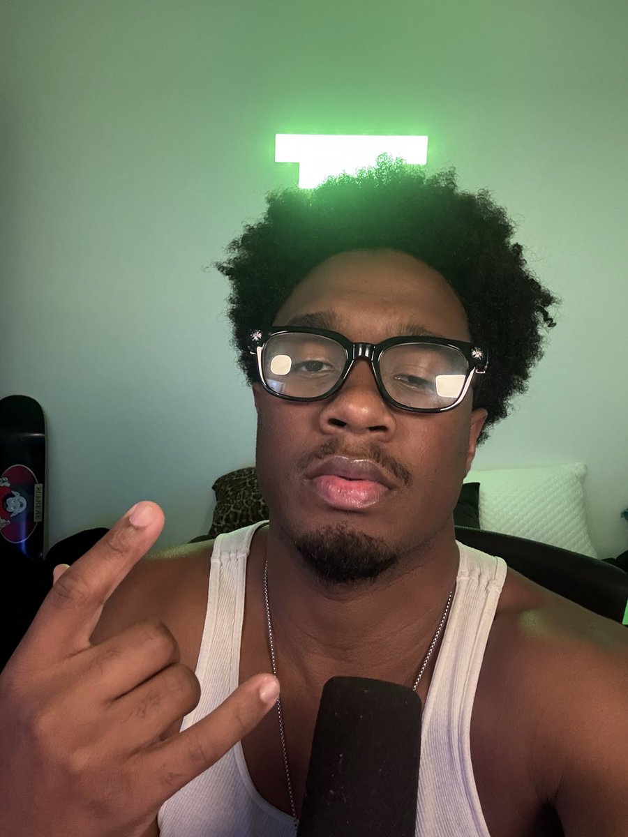 OhhYeaCam's tweet photo. 🚨BEATING ONLY UP IN 1 HOUR🚨 + BO7, MW4 talks + more CLICKK

https://t.co/tq7vDPjLHq https://t.co/eIj38O776F