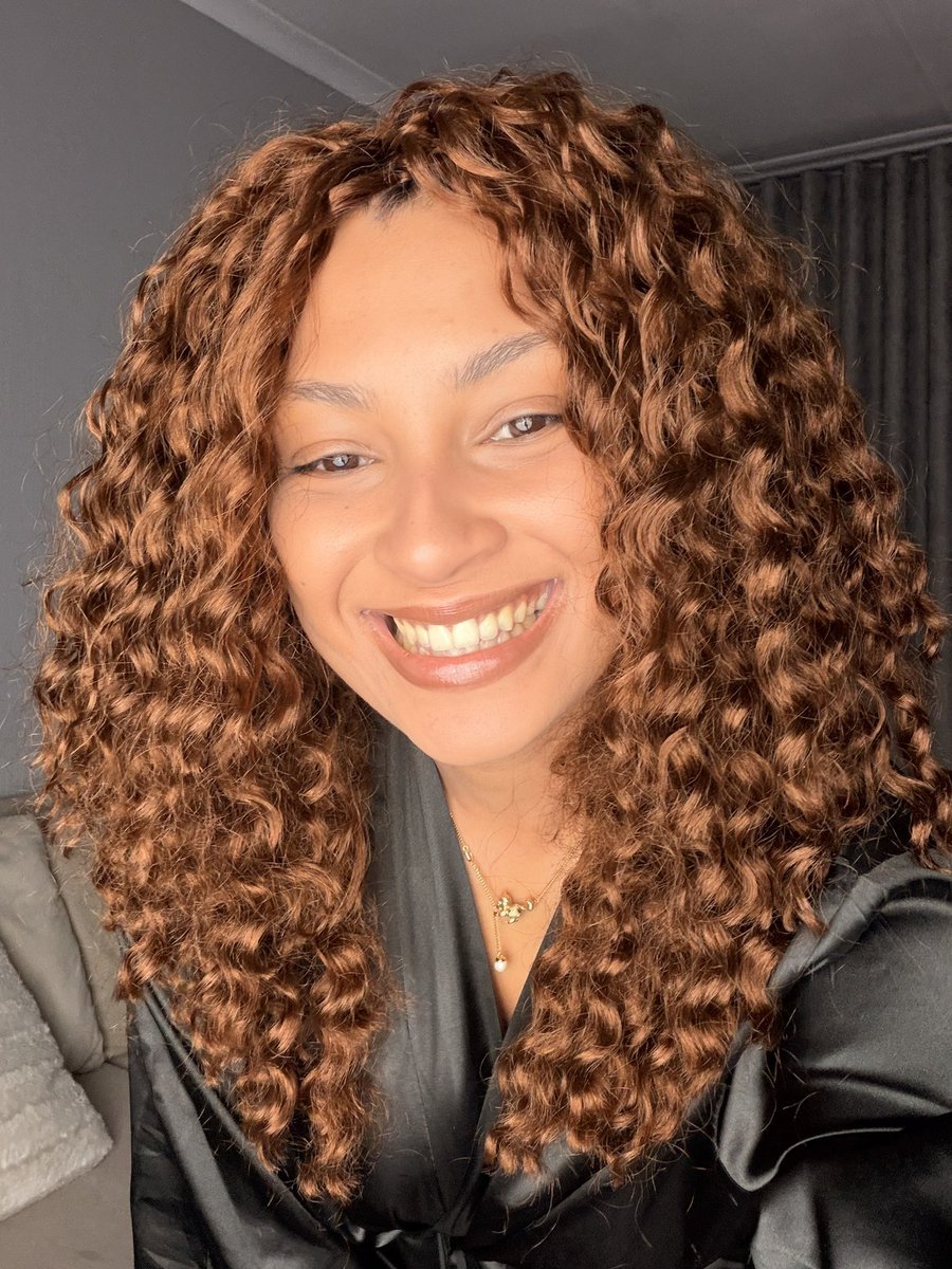 Nah_iPhingoshe's tweet photo. This is my last post about her here...it's been great . I am bowing out gracefully as an Ashley lover. I wish her all the best in all her future endeavors . I am now  A FULL-TIME KENZOLITE, member of the KENZONATION and a proud KENZO LOVER . #KenzoLu #Kenzonation #Kenzolites . https://t.co/hzl81ed6pm