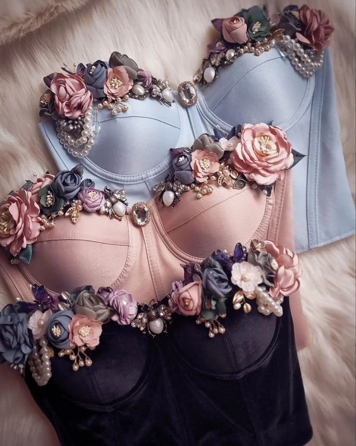 _primeroses's tweet photo. luxury floral corset and bustier styling ideas https://t.co/eJz8bckwmt