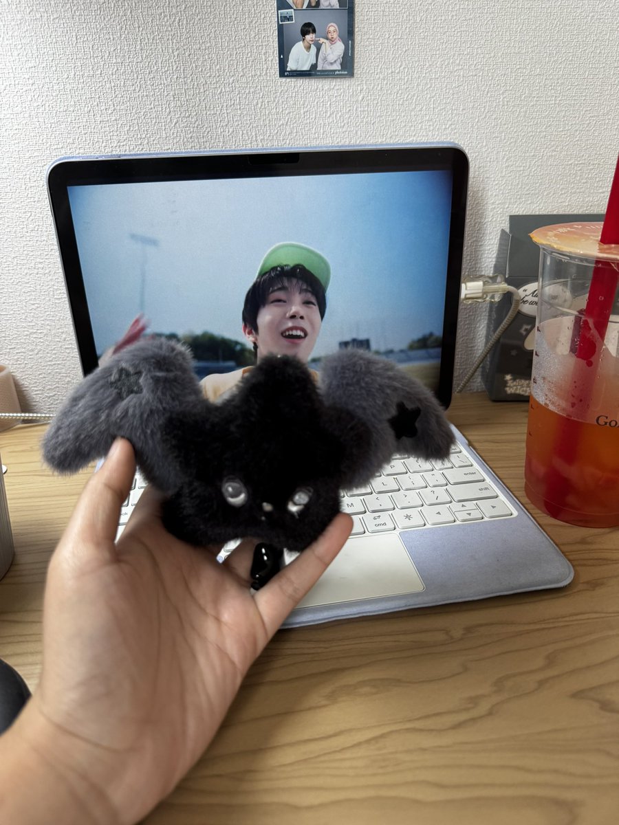 5thmonthVenus's tweet photo. Akhirnya mendapatkan achu yg gosong ini.. awalnya ngga mau beli karena dah banyak banget yah ganci ku 😭☝🏻tp malah dapet hadiah iniii 🫶🏻🫶🏻🫶🏻🫶🏻🫶🏻 https://t.co/Osiu9QzNX7