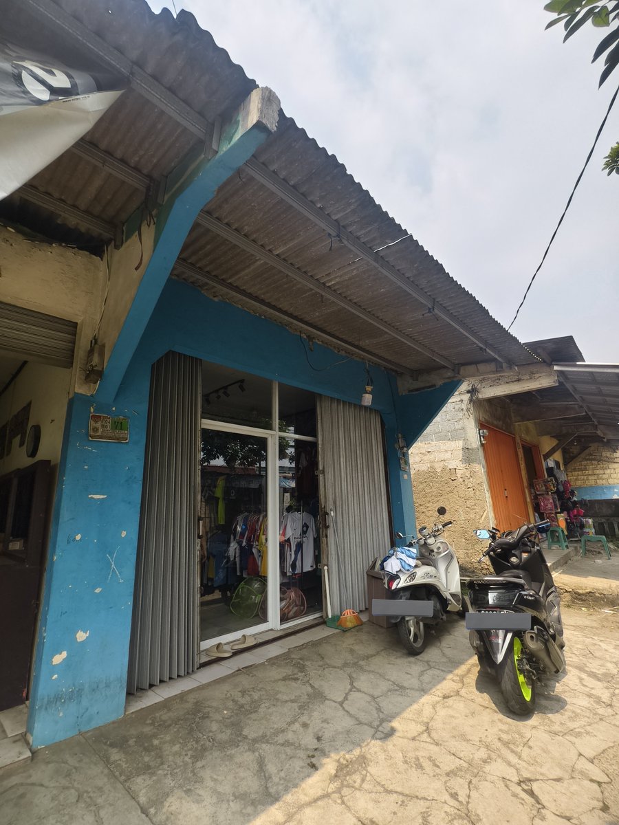 bayuajianto's tweet photo. Buat temen2 yg hobi jersey, butuh reparasi jerseynya, mau ngepress, remake, peel off, dan lain2 di sekitar bojong gede, cibinong, bogor. 

Bisa dateng ke mari yaaa 👍👍
Recommended by me! https://t.co/mKQub3s207