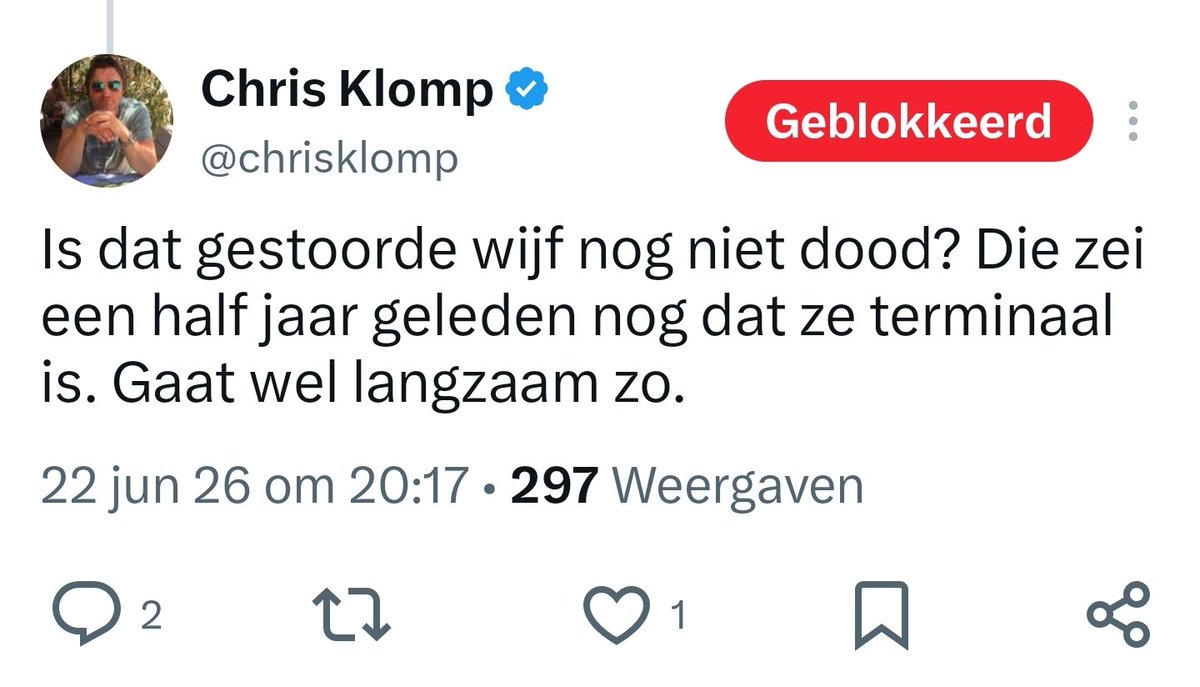 carmemarga's tweet photo. Ook Teus heeft de afwijking die links heet. https://t.co/e8zbxB9bSn