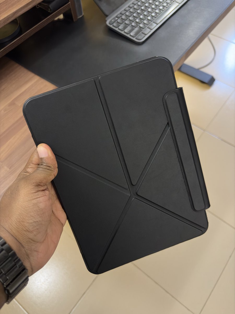 LTFInvests's tweet photo. Protective cases for my iPad and power bank. https://t.co/mfN01Q8wTr