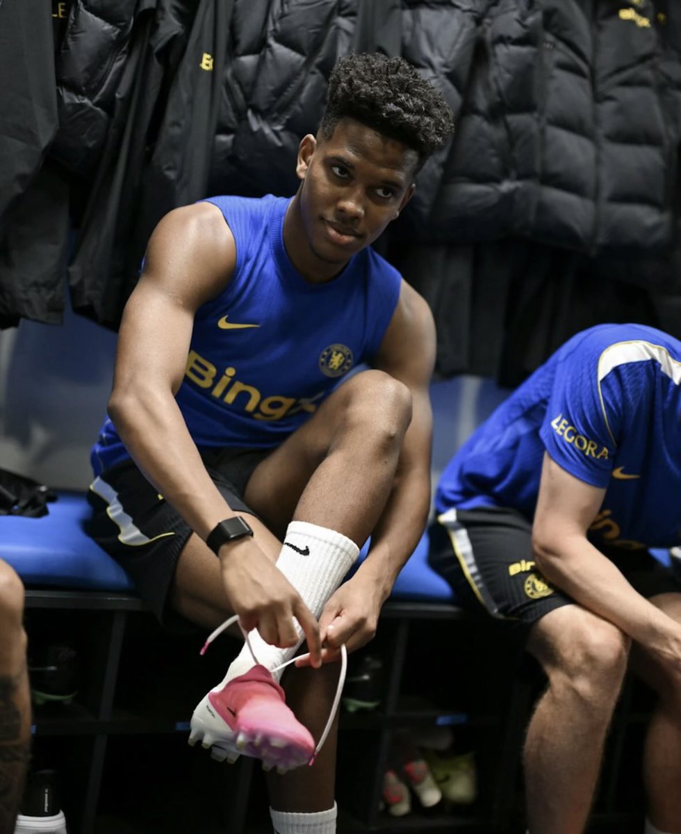 EjioforNwammadu's tweet photo. The future belongs to those who take action today. Keep an eye on William Estavo. Big things are coming.#vince #chelsea #LDN https://t.co/sPkHOo3Iv1