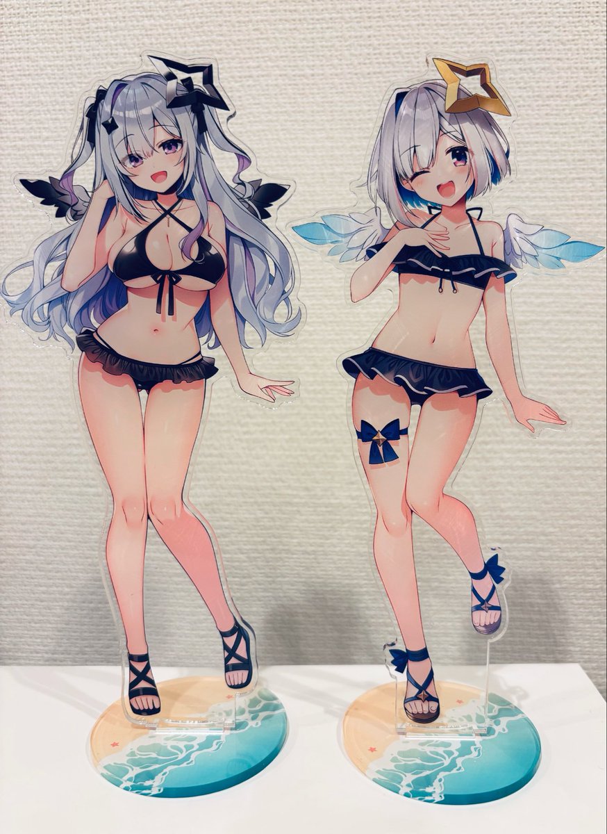 kuronekoron2's tweet photo. 仲良し天音姉妹アクスタ💫
#かなたーと　＃こなたーと https://t.co/5EDRZifKjZ