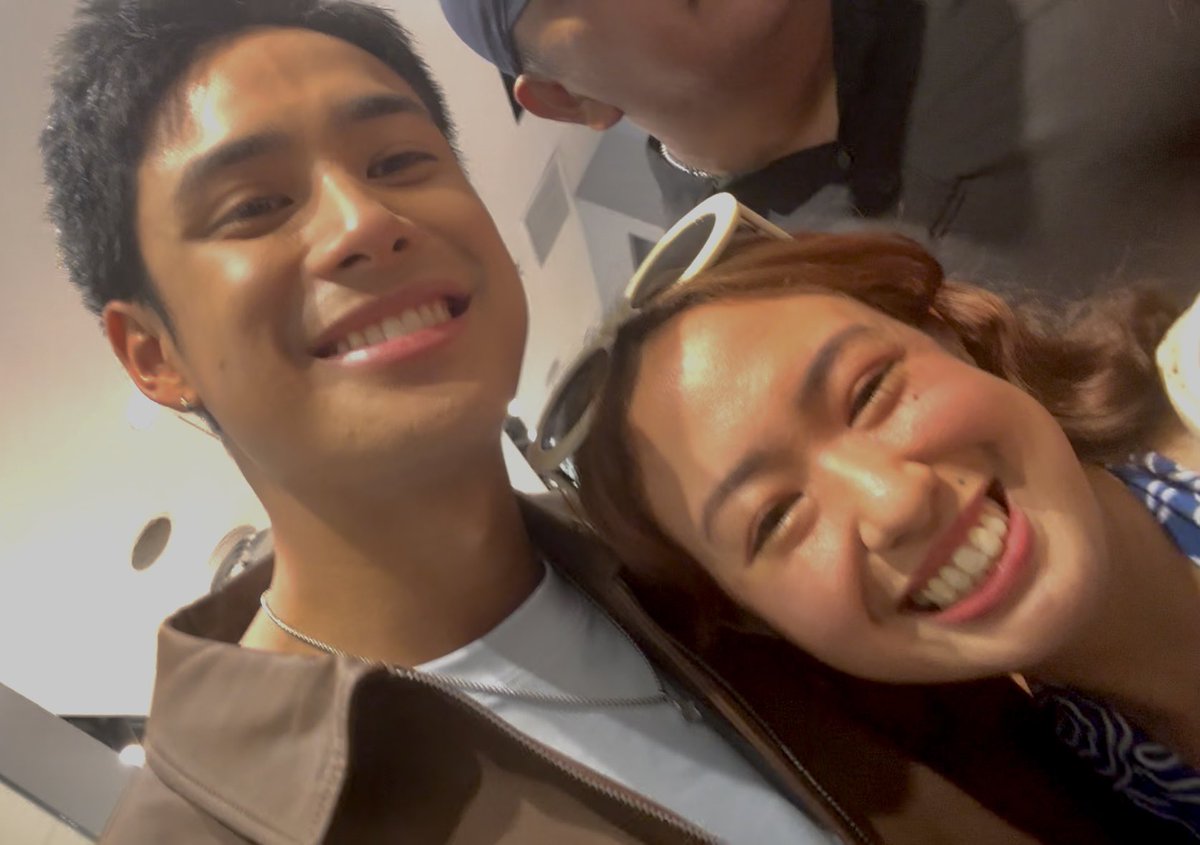 donatomacchiato's tweet photo. saw a handsome guy walking around the HLA store π¦
#DonnyPangilinan
#DonnyxHLA #ThePerfectFit https://t.co/lnLXz7Nkyl