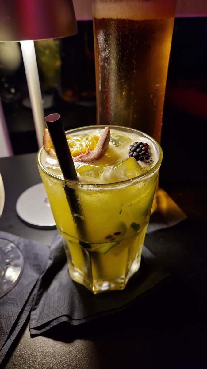 diesefraukatti's tweet photo. About last Night. #pausetaste #mädelsabend #wienliebe https://t.co/wmDDGCTeua