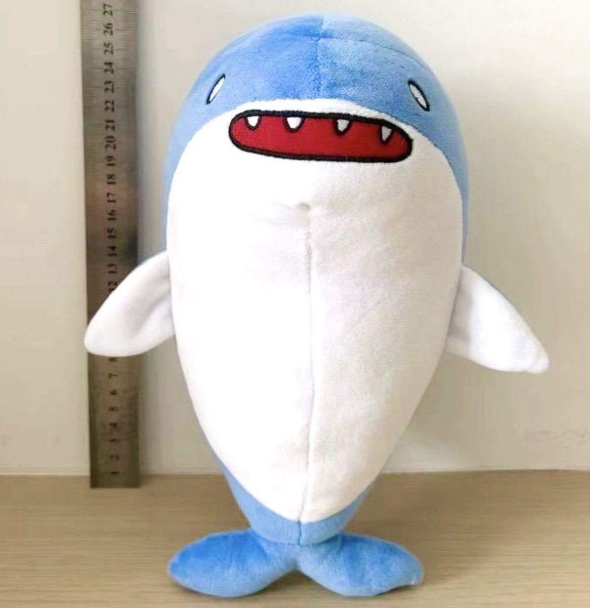 サメちゃん 8/1(土)〜約3週間の期間限定販売です🦈 他にもサメちゃんグッズ