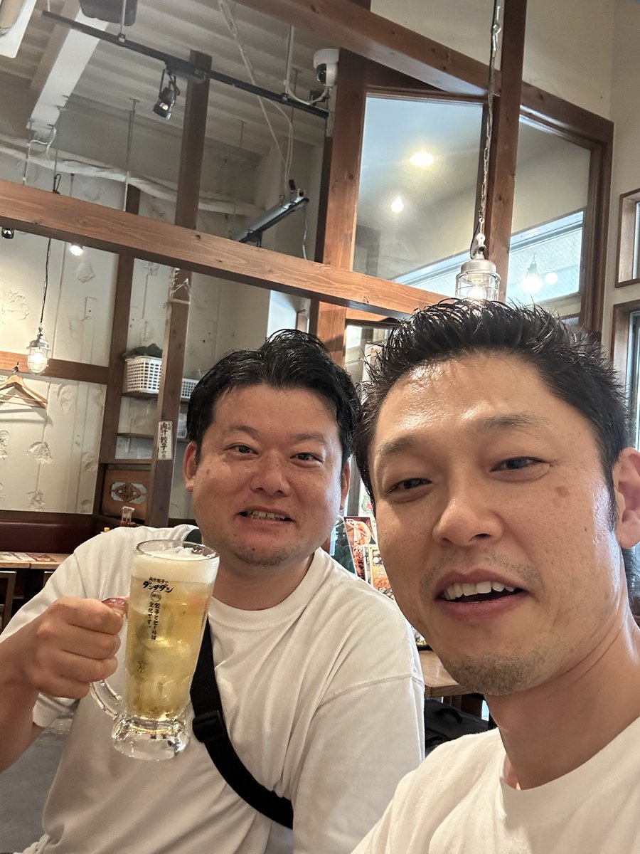 happyandpt's tweet photo. 今日は死から這い上がった友に二人で会いに宇都宮に行ったが、思ったより元気そうで良かった💖

頂いた生命を毎日毎日を大切に生きようと思う。

宇都宮にてチェーン店の餃子を食べたのがまた良い意味で記憶に残った🌟w https://t.co/V0j0q0cghU