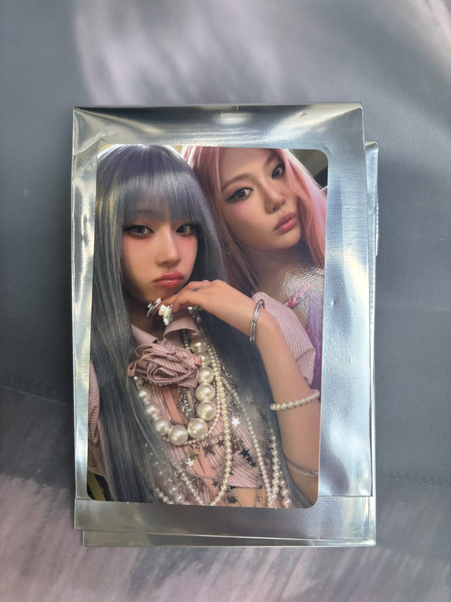 hi0_b3's tweet photo. aespa 交換 京王アリーナ ファンミ トレカ CD特典 タワレコ

【譲】　ウィンターニンニン

【求】　カリナジゼル

本日会場での交換を希望しております。
お気軽にお声掛けください🙇🏻‍♀️
#aespa #aespa交換 #aespaトレカ交換 https://t.co/3n1uhTFlqn