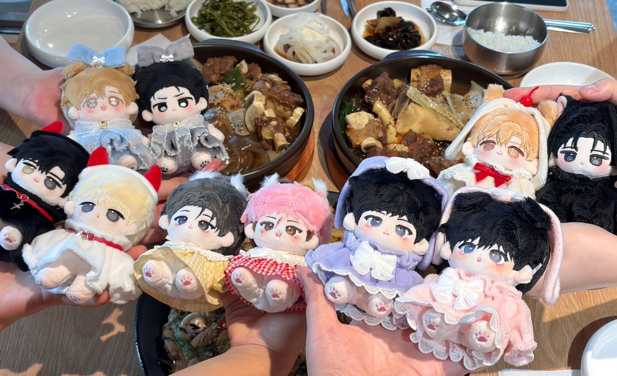 DM__SUSU's tweet photo. 친구들이랑 즐거운시간 ✌️💕 https://t.co/a6kbSgmffA