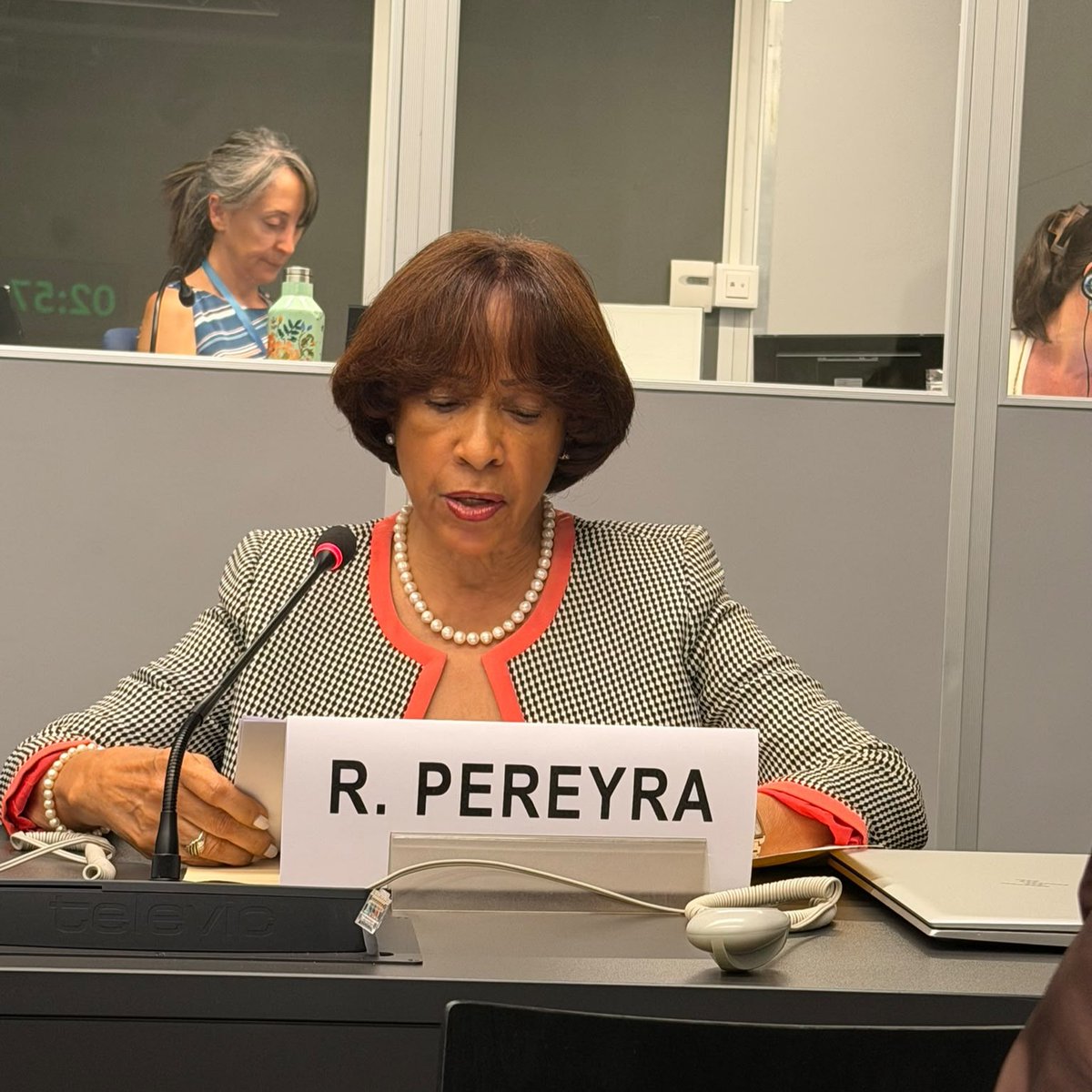 HelpAge's tweet photo. The first UN Working Group session on the Rights of Older Persons has concluded. A roadmap towards a future legally binding instrument was also presented.

HelpAge campaigner Dr Rosy Pereyra brought older people’s voices into the discussions.

Timeline: https://t.co/Siq1o7hd7z https://t.co/OkJBRCCx7v