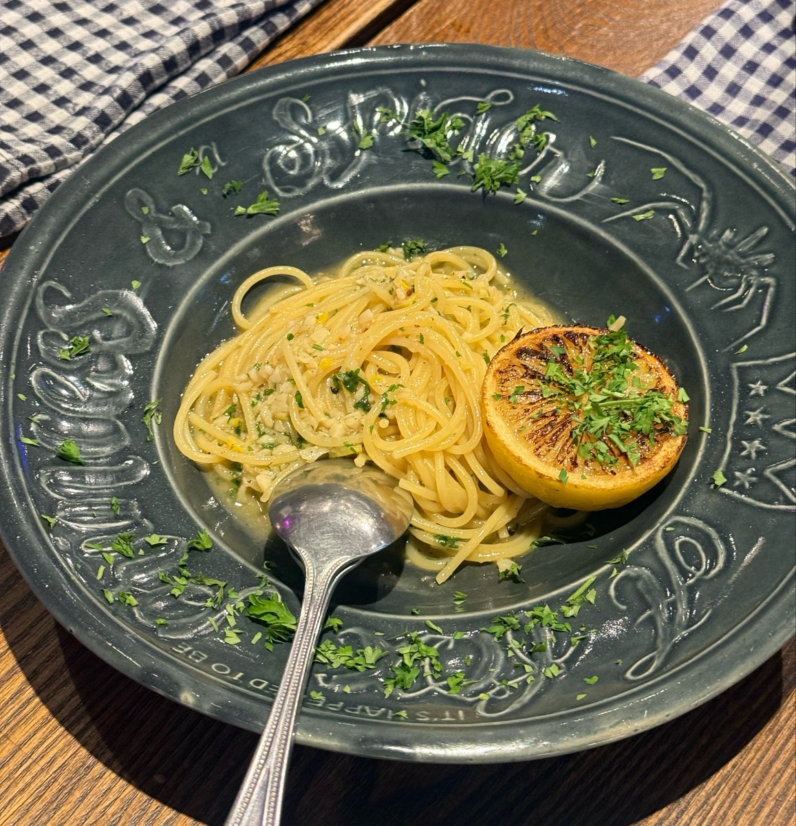 nuchnichk's tweet photo. เจอร้านที่สู้ Lemon Pasta ที่เกาหลีได้ละ ร้าน A Fox Princess ที่ทุกคนแนะนำมา อร่อยนัว สดชื่น จานละ 250 ค่ะ อร่อยๆๆๆ ขอบคุณทุกคนที่บอกบุญ https://t.co/tmOAIdsXG4