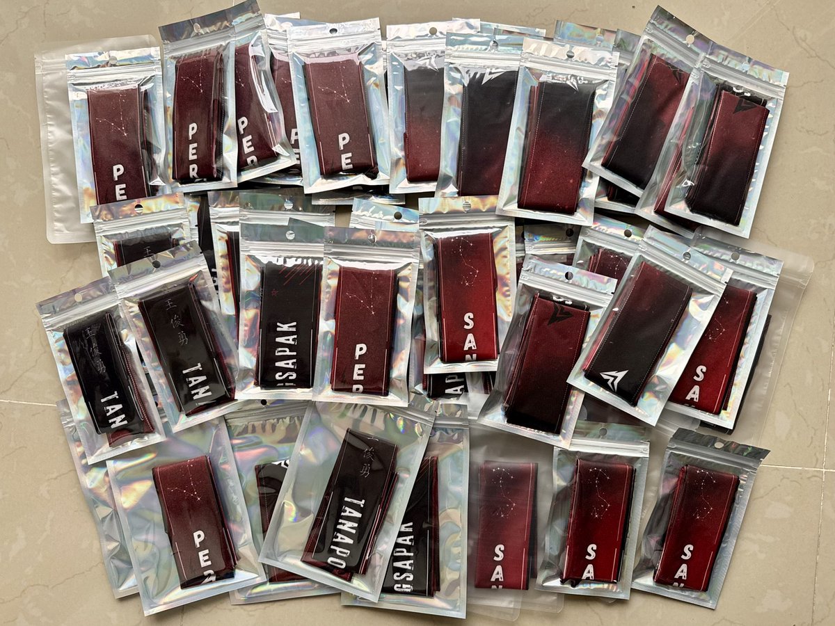 jjane_drw's tweet photo. มี Give away (ผ้าผูกผม) มาให้ทีมหน้าจอ 2 รางวัล ค้าบ 
รี เฟบ เมนชั่น ติดแท็ก ให้กำลังใจเพิร์ธแซนต้า เข้ามากันได้เลย 🖤🤍❤️ 

PERTHSANTA ONE TASTE

#PerthSantaConcertD1 https://t.co/G0tLOt3v6L