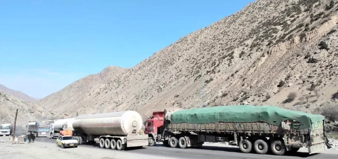 Fuel Prices Surge Significantly Across Multiple Afghan Provinces Recently