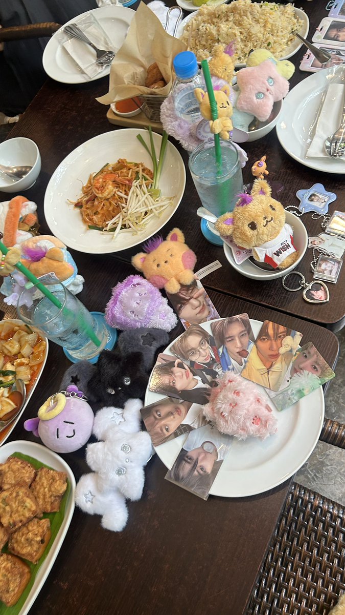 dddarlene_'s tweet photo. 🍽️ 먐먐 ✳️♡✧。 (⋈◍＞◡＜◍)。✧♡ https://t.co/yNkcvZREaP