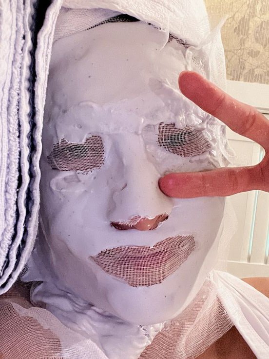 stardokkie's tweet photo. full makeup                      bareface https://t.co/AWC4J6qpYz