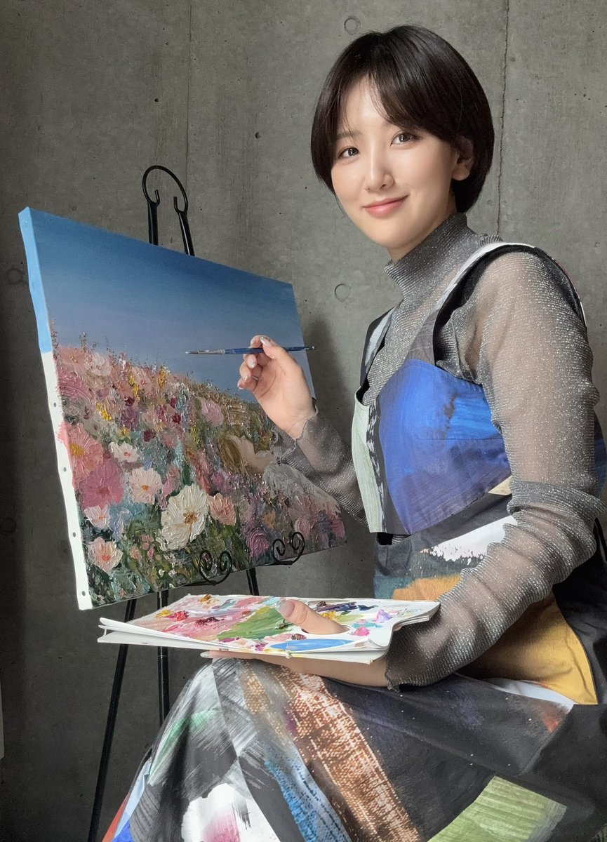 azumaruka's tweet photo. 【お知らせ】
関西での個展に伴い、大阪でトークショーを開催します！

「花自在-Entre les mondes-記念トークショー」
■開催日 8月22日（土）、23日（日）
■時間 14:30 開場15:00 開演
■会場Art Beat Cafe Nakanoshima 

詳しくはコチラ👇
https://t.co/xV2EIKG80N https://t.co/rFvj6sifKG