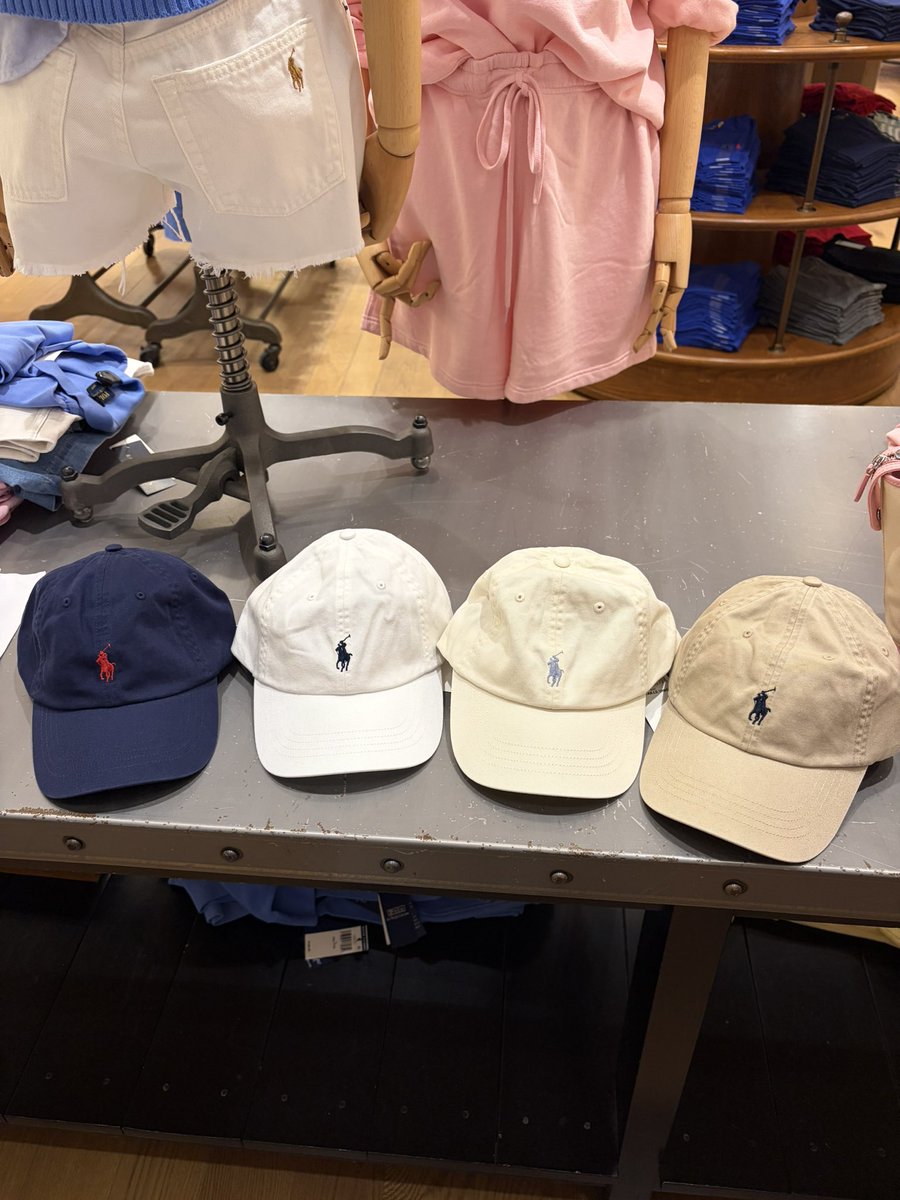 1704H3's tweet photo. รับหิ้ว USA 🇺🇸 | PoloRalphLauren 🤍
✈️ บินเอง ซื้อเองจากอเมริกา
🗓️ รับพรีถึง 23/07
📦 รอบส่งไทย 20/08
🧢 Polo Ralph Lauren Cap 1,990 ส่งฟรี
มัดจำ 990 บาท
Dm for asking
#รับหิ้วเมกา #รับหิ้วUSA #PoloRalphLauren #PoloCap https://t.co/xFFLzCn1gq