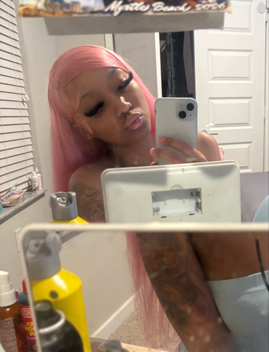 wocktrimm's tweet photo. Girly pop af https://t.co/q6bvorLyHN