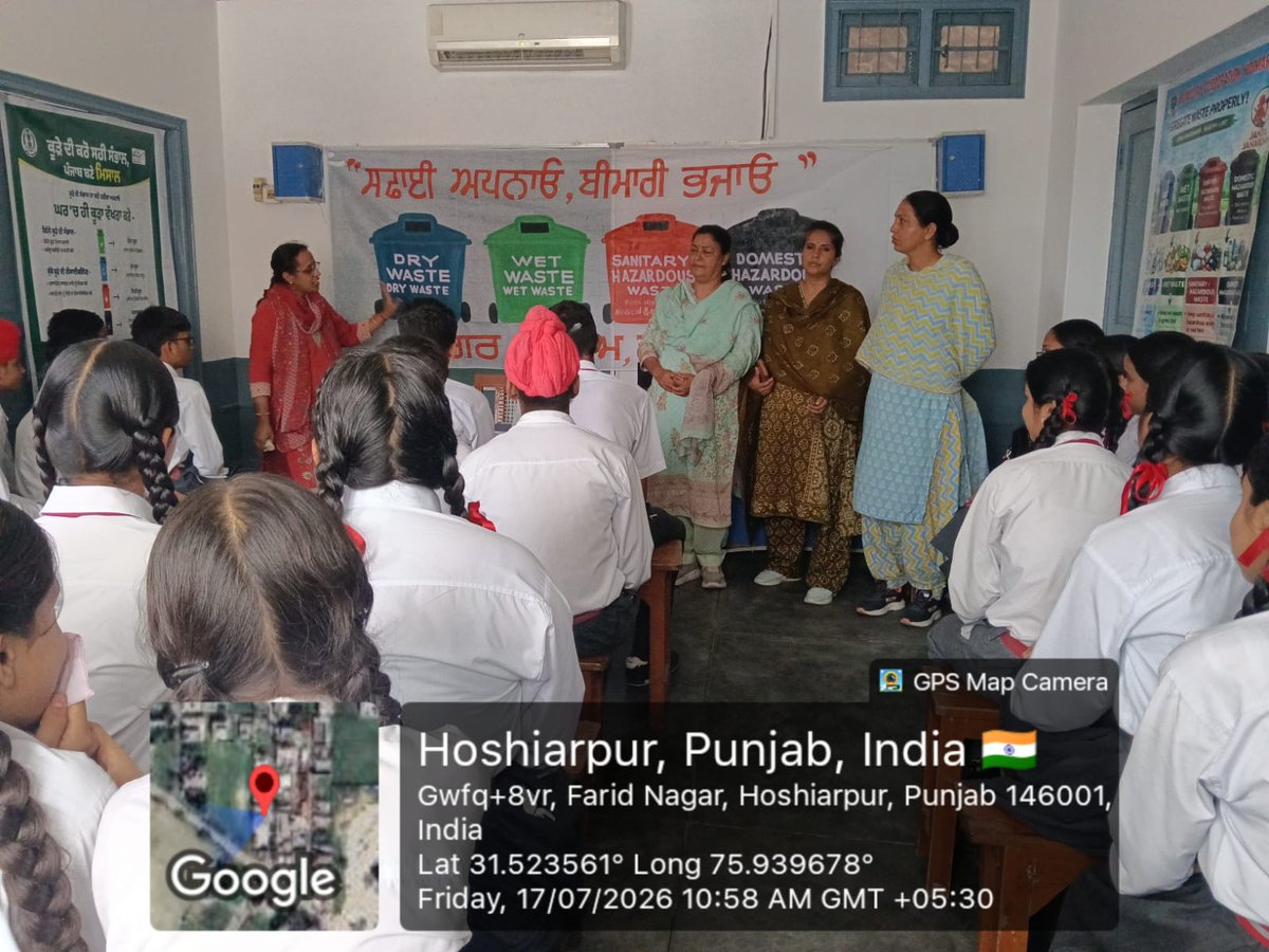 Mchsp800176's tweet photo. The IEC team of the Hoshiarpur Municipal Corporation raised awareness about waste management among students at Sant Farid School as part of the 'Clean Punjab, Proud Punjab' campaign.

#cleanpunjabproudpunjab
#SwachhSurvekshan2026
#mchoshiarpur
#saynotoplastic https://t.co/xqF37Y2idz