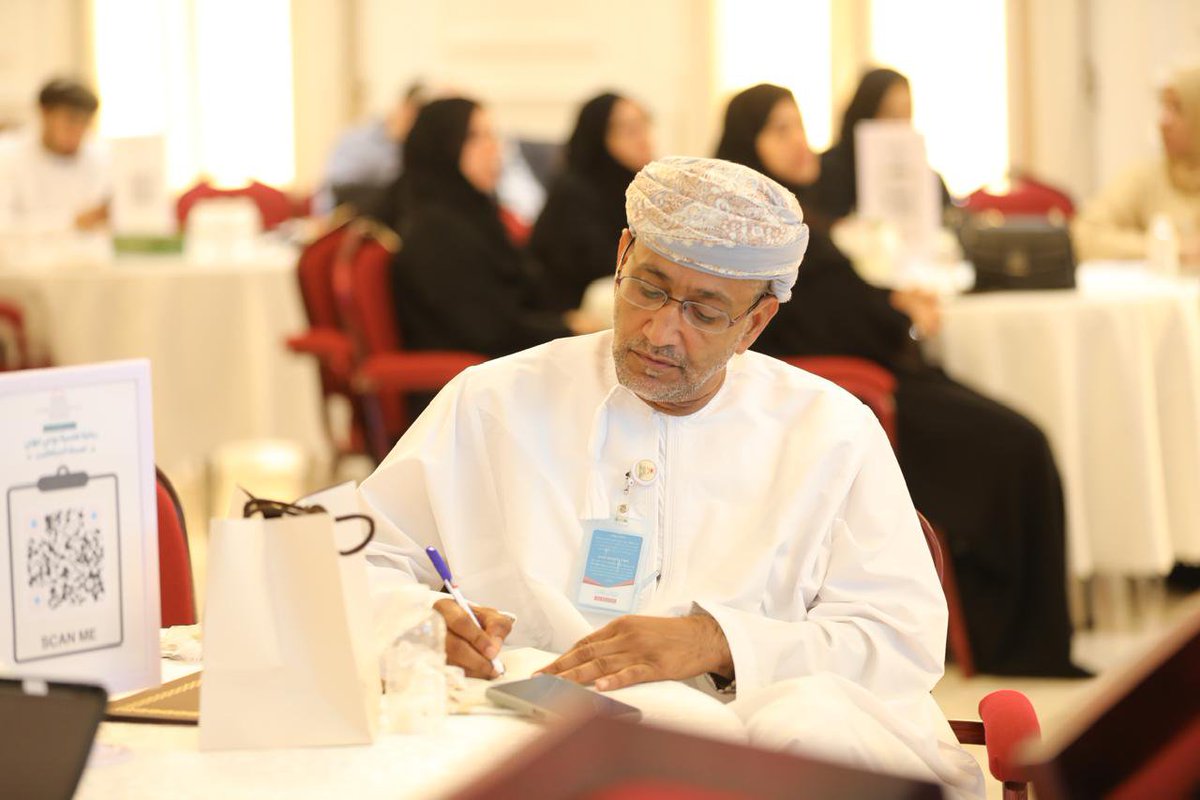 OmarHanai's tweet photo. من ورشة الصحة النفسية للمراهقين للخدمات الصحية بمحافظة مسقط تقديم ورقة: " الخدمات النفسية المقدمة للطلبة بوزارة التعليم" https://t.co/TDUnmmctLz