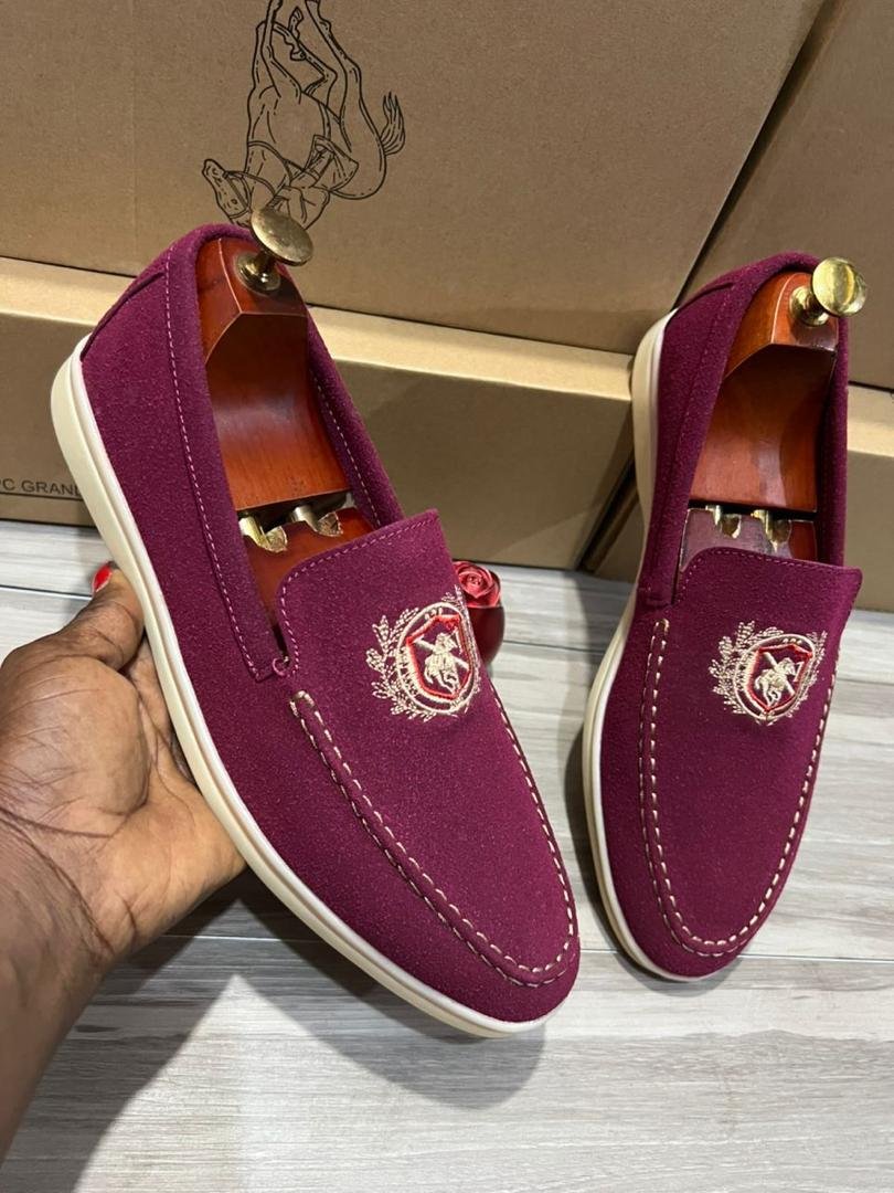 DecencyFootwear's tweet photo. #30,000...40-46 https://t.co/AmOfCG5g89