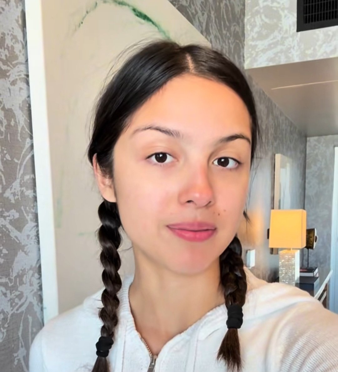 belikemessy's tweet photo. oh olivia rodrigo miss natural beauty princess https://t.co/eQIh8dWOnM