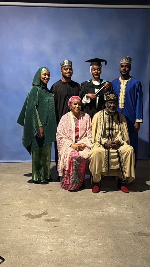 Yunuskry89's tweet photo. San Kano me Takama da mutunci. https://t.co/X0gTFmRW9t