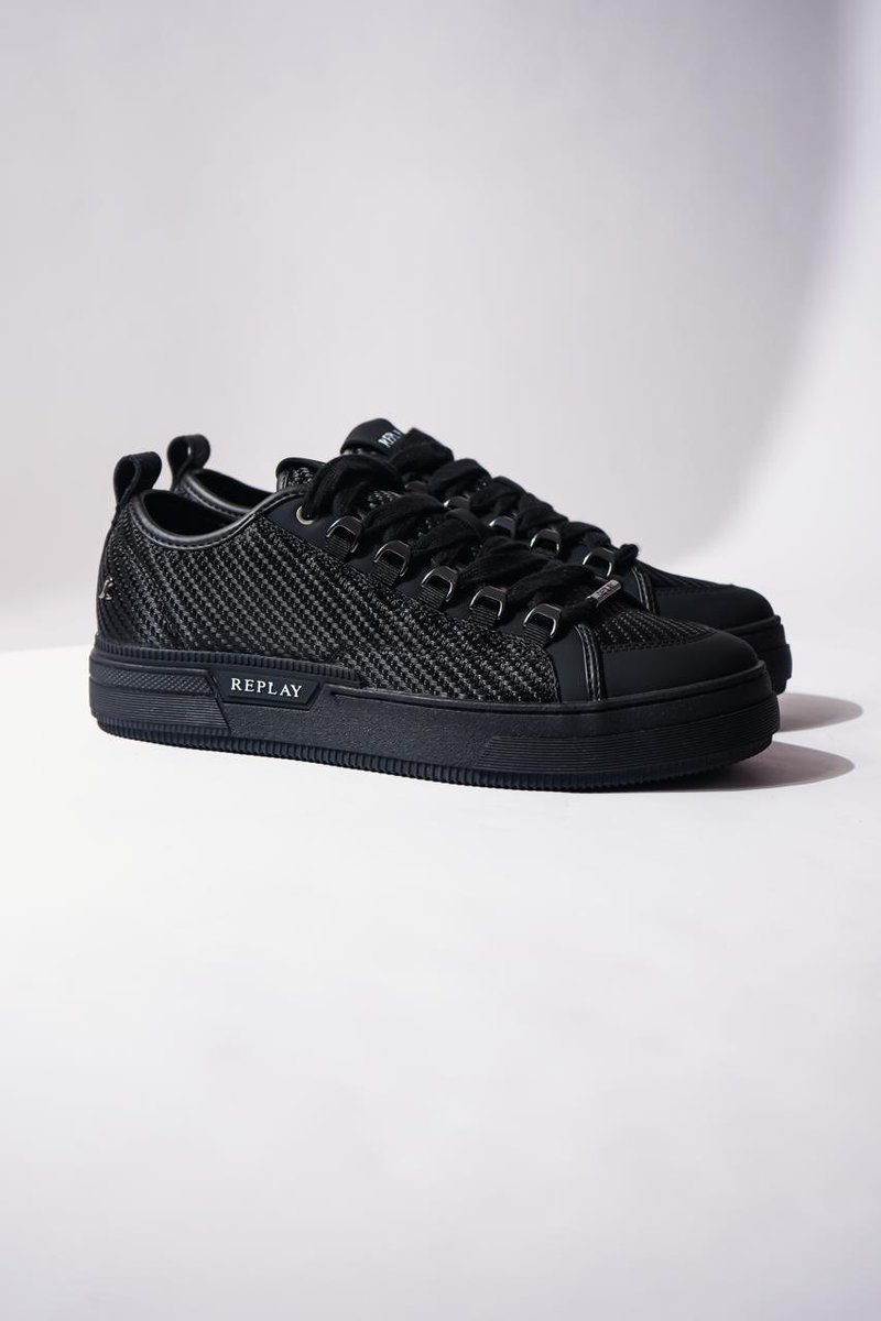 SnK_StreetGym's tweet photo. Stealth style with everyday attitude 🕶️
The Replay Raily Custom Carbon Sneaker delivers clean lines with an all black finish.

Shop in-store and online🇿🇦
Replay Raily Custom Carbon Sneaker
R 2,999

#snk #replay #replayjeans https://t.co/9hrTYmOAfO