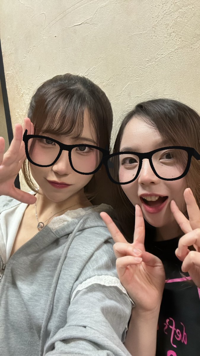 fuwa_qpit's tweet photo. #しずJET B班3日目ありがとうございました❣️
そしてともか㌠は本編ラストでした(ᐡ ′̥̥̥ ˙̫ ‵̥̥̥ ᐡ)
B班千秋楽のあかねはA班の夢結さんが出演してくださいます🥹💘

1日空いて20日のLIVEでお会いしましょう🍀♡

p.s.
私服だけどメグちゃんと美里と写真撮ったョ(  > ·̫ <)👍🏻 https://t.co/d03yEAZ9FH
