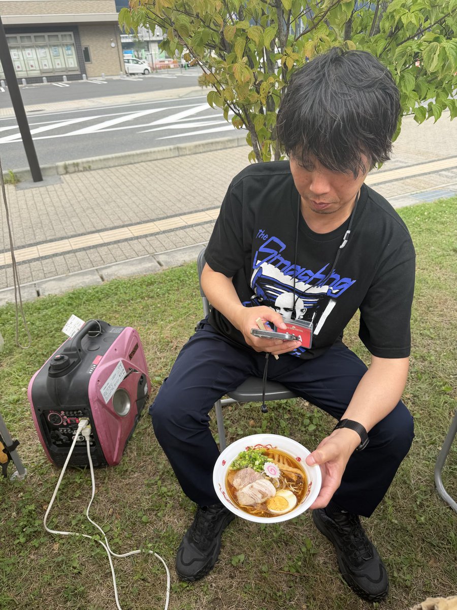 IdolPunchRacco's tweet photo. KRF初日フィニッシュ！
雨降るかなーって思ってたけど
ふんわり暑くていい感じ！
明日も宜しくお願いしやす！ウス！ https://t.co/CMcwpHSpDJ