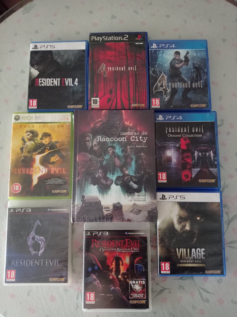 Joseap_9's tweet photo. Ya en casa el libro Sombras de Raccoon City del sorteo en conjunto de @GamesTribune y @Naomi_Misora93 

Cómo no podía ser de otro modo, la foto tenía que venir acompañada de los juegos que tengo en físico de la saga. Se nota que el 4 es mi favorito?🤣🤣 https://t.co/MiiAkfbELN