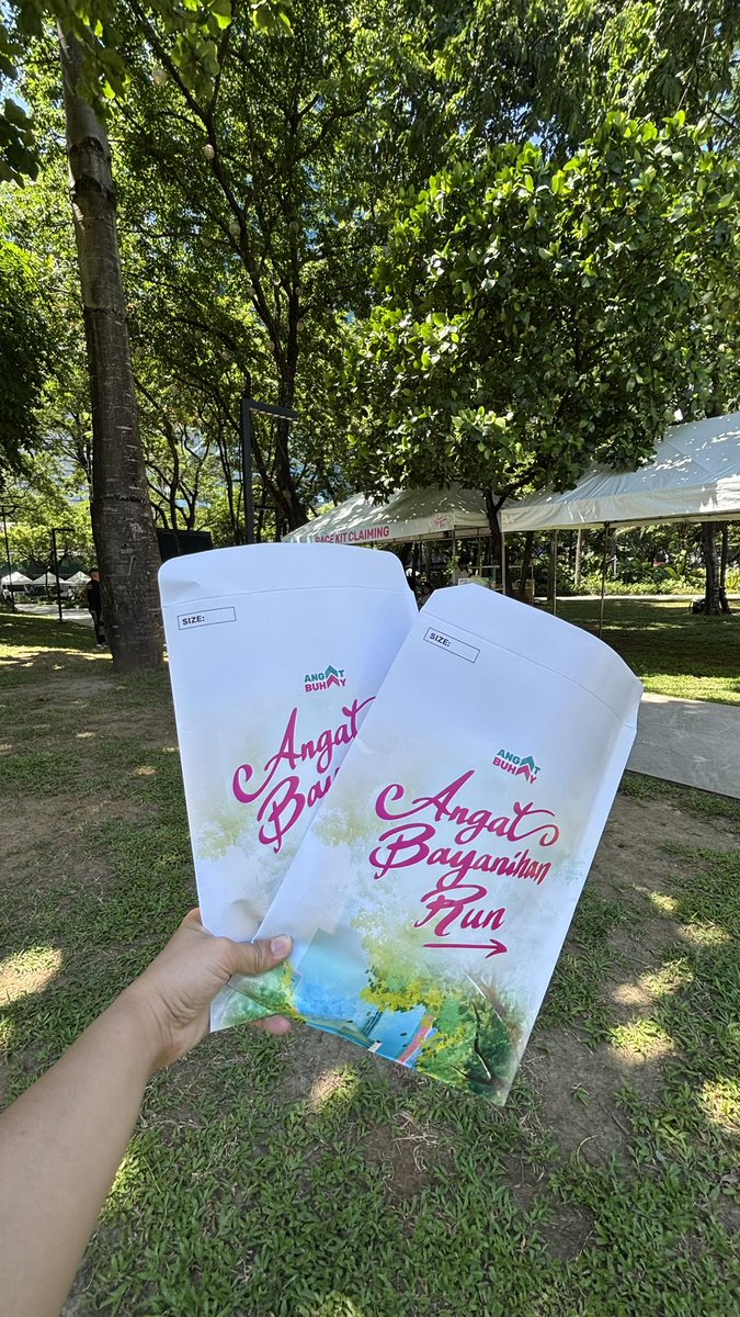 05shella's tweet photo. Looking for Angat Buhay Run sasalo ng slot di na kasi makakapunta yung isa naming kasama XL nga lang po ang shirt nya 

Same price kung magkano yung binayaran namin nung registration no hidden charges #AngatBuhayRun https://t.co/ox6VlMDt9t