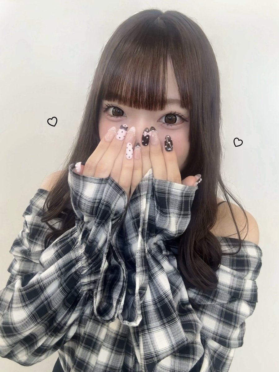 SC__cherie's tweet photo. 初お給仕の時に勇者様に褒めていただいためろめろネイル(ˊo̴̶̷̤  ̫ o̴̶̷̤ˋ)♡ https://t.co/LJr9Pnc1XP
