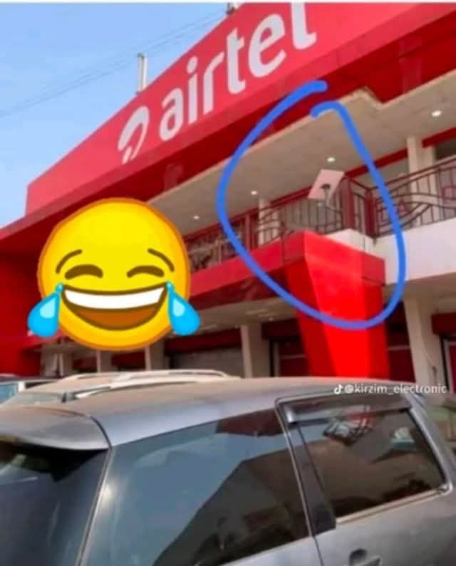 SalehDjerni's tweet photo. Eux-mêmes ils n'ont pas confiance sur leur réseau mais ils sont là !
#Tchad #adjib https://t.co/KCxxAPpkmv