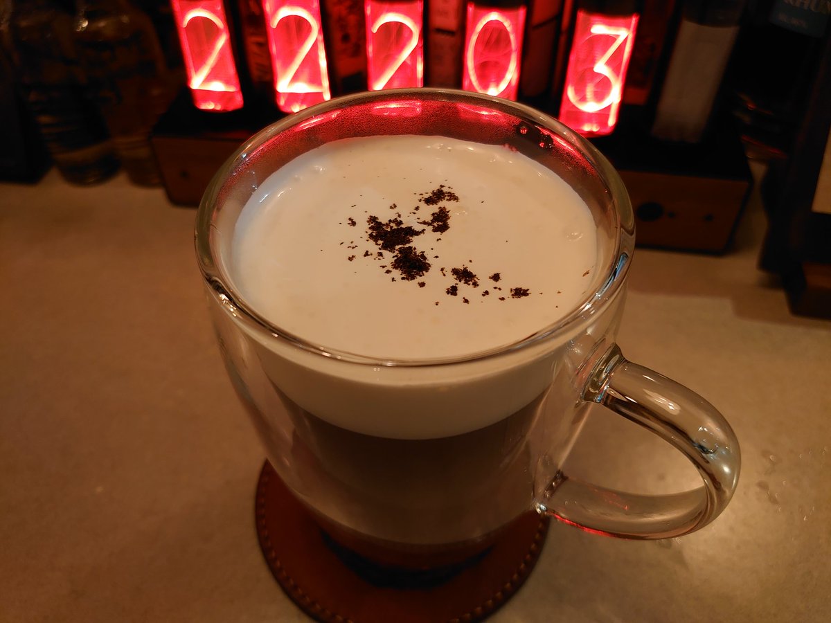 MEEGRU's tweet photo. アイリッシュコーヒー（＾_＾）郡山の夏🌛 https://t.co/QKu98VyjQR